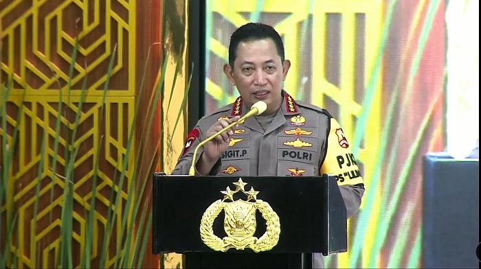 kapolri-jenderal-listyo-sigit-prabowo-saat-bacakan-rilis-akhir-tahun-2023-12.jpg