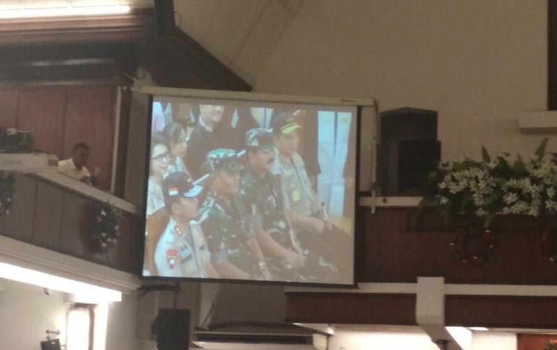 kapolri-jenderal-tito-karnavian-dan-panglima-tni-jenderal-hadi-tjahjanto.jpg