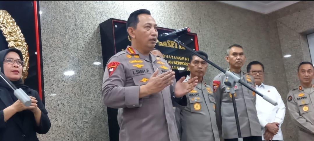 kapolri-listyo-sigit-prabowo-saat-konferensi-pers-terkait-piala-dunia-u17.jpg