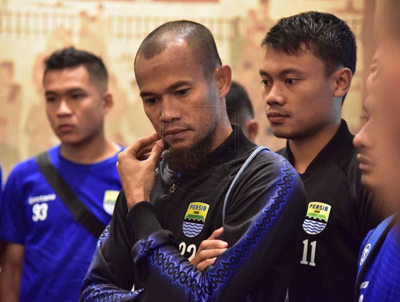 kapten-persib-supardi-nasir-mendoakan-sembuhnya-mnatshir-dari-cedera.jpg
