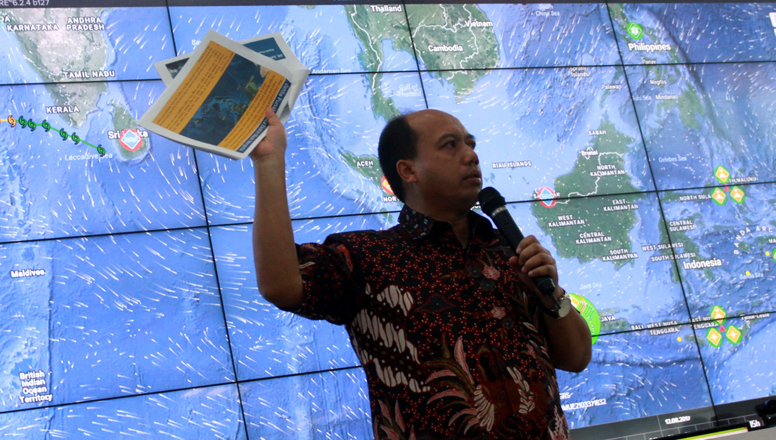 kapusdatin-humas-bnps-sutopo-purwo-nugroho-konpers_20171205_182611.jpg
