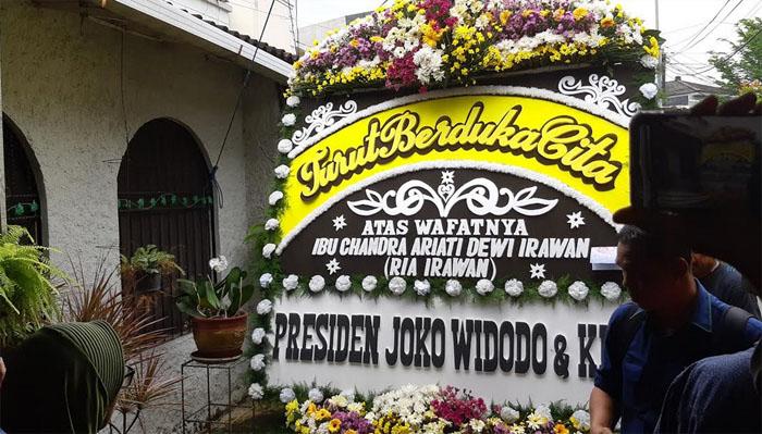 karangan-bunga-jokowi-ria.jpg
