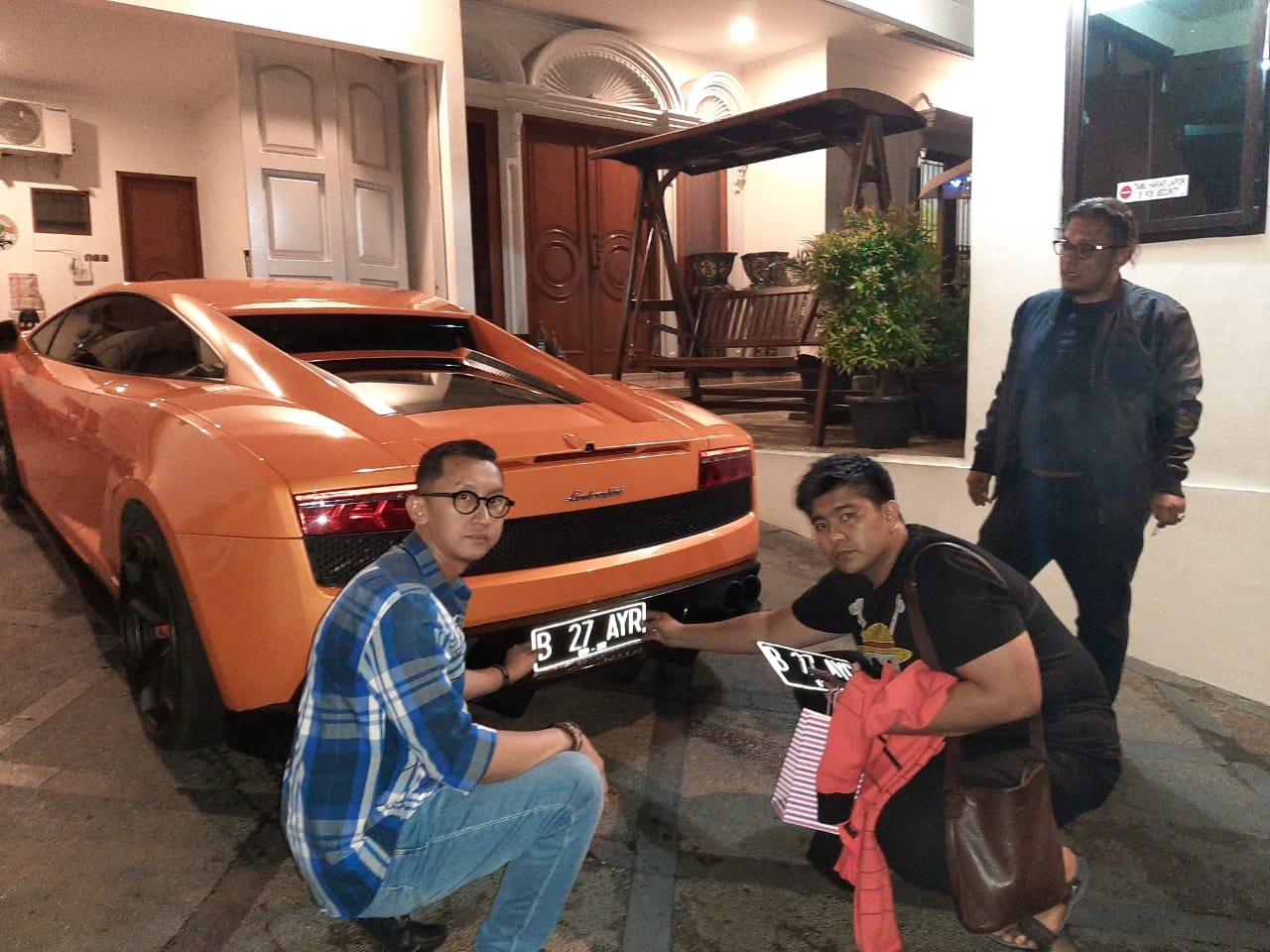 kasat-reskrim-polres-jaksel-dan-lamborghini.jpg