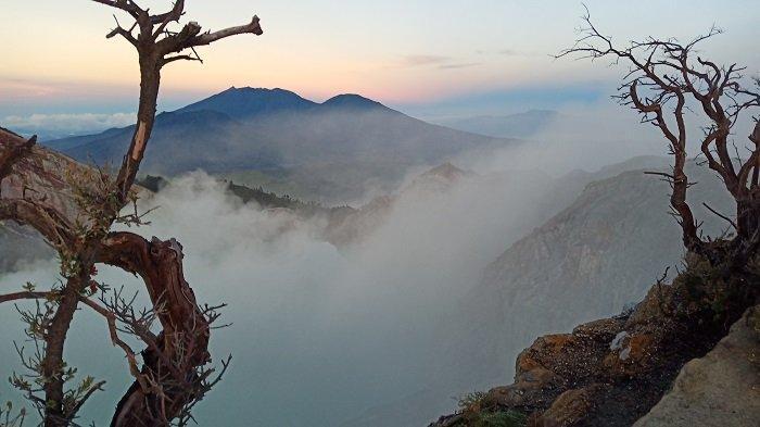 kawah-ijen-banyuwangi.jpg
