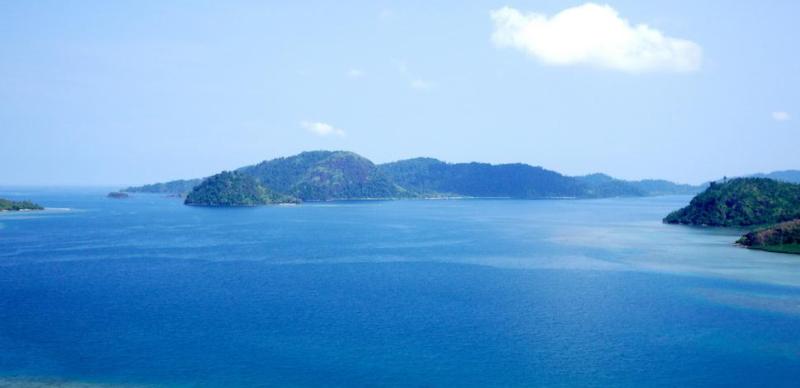 kawasan-mandeh-pesisir-selatan_20160610_213654.jpg