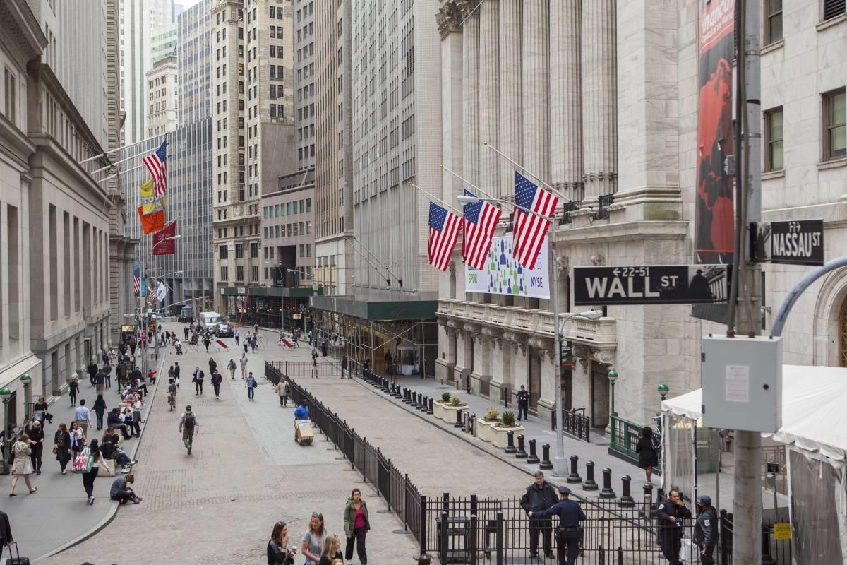 kawasan-wall-street-di-kota-new-york.jpg