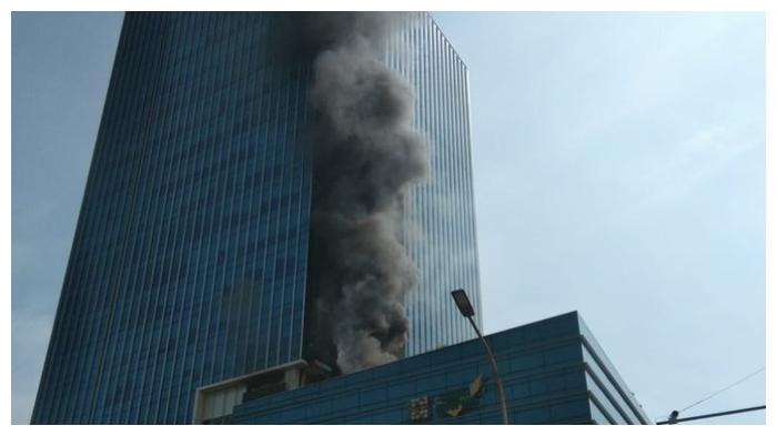 kebakaran-k-link-tower-jakarta.jpg