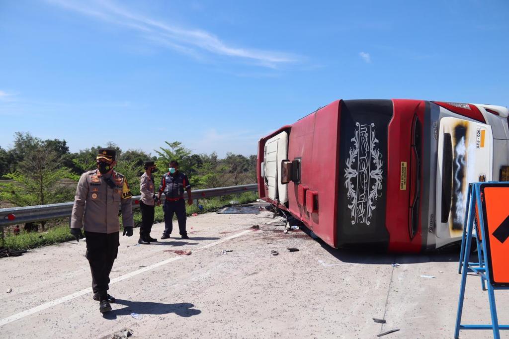 kecelakaan-maut-di-pemalang-02.jpg