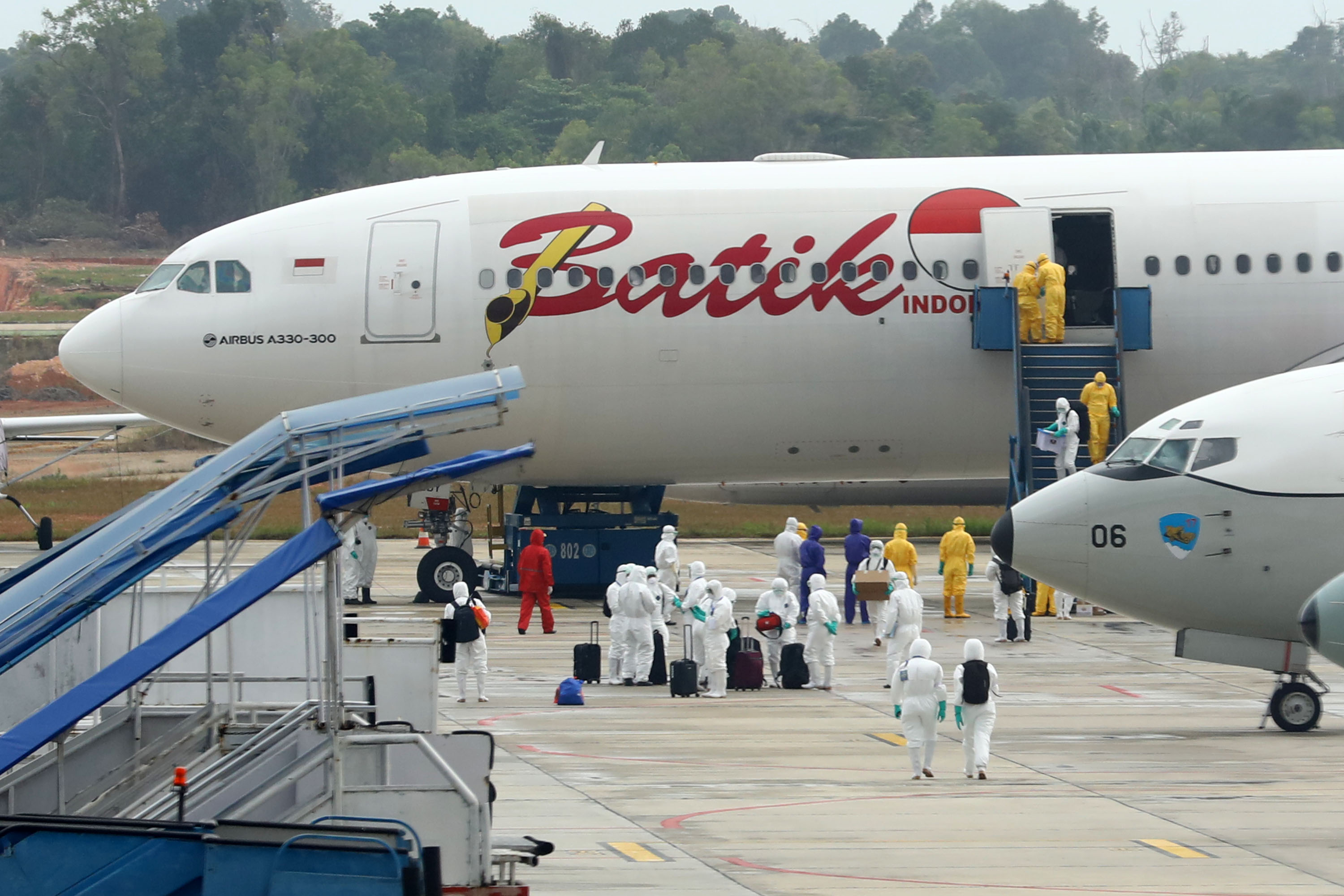 Tiga WNI yang Tak Bisa Pulang dari China Sakit Pilek Batuk dan Demam
