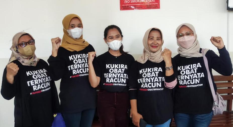 keluarga-korban-gagal-ginjal-akv.jpg