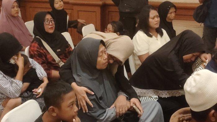 keluarga-terpidana-kasus-vina-cirebon-asdasdfasdf.jpg