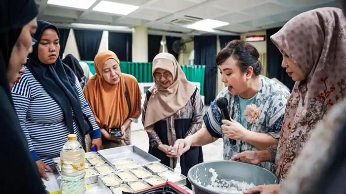 Pemberdayaan Perempuan, Sandiaga Uno Dorong Kemandirian Ekonomi dari Rumah