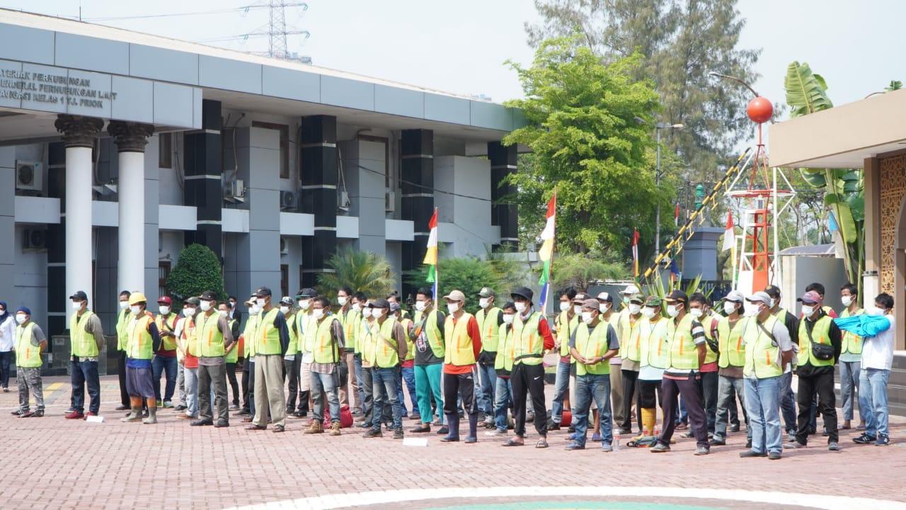 kemenhub-gelar-padat-karya-di-upt-ditjen-hubla-jakarta.jpg