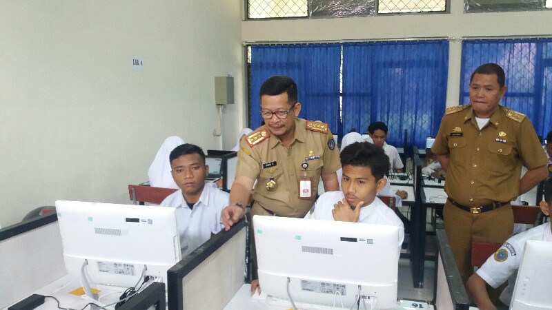 Pelaksanaan UNBK Tingkat SMK di Makassar Ada Sedikit Kendala