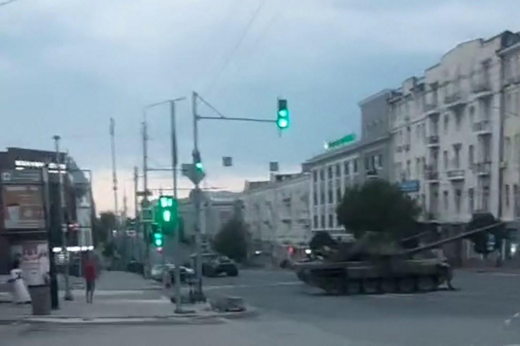 kepala-kelompok-tentara-bayaran-rusia-wagner-yevgeny-prigozhin-87y.jpg