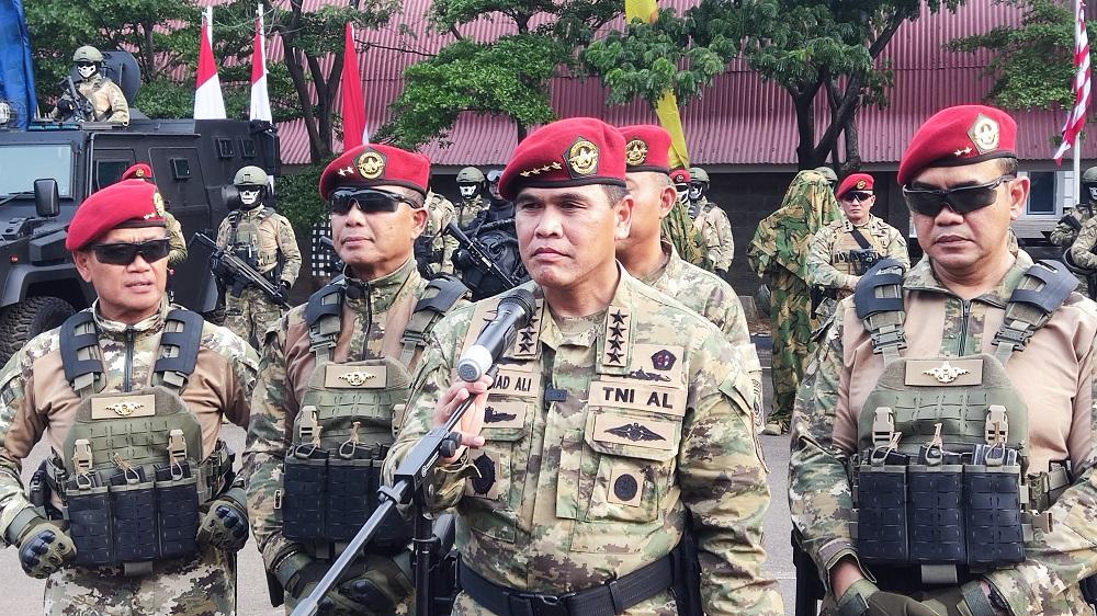kepala-staf-angkatan-laut-kasal-laksamana-tni-muhammad-ali-di-jakarta-utara.jpg