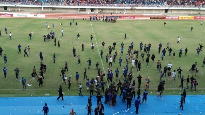 kerusuhan-suporter-di-laga-psim-vs-persis.jpg