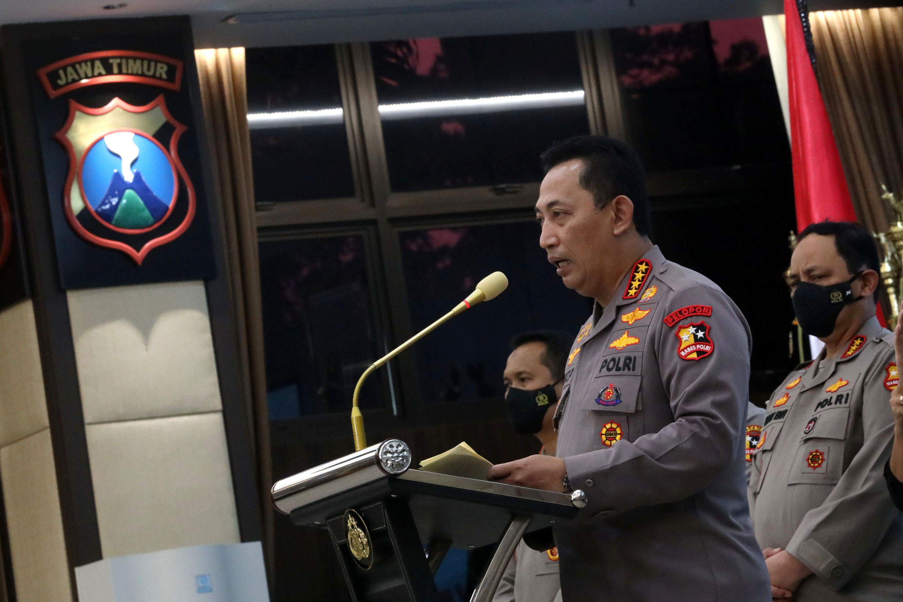 keterangan-kapolri-terkait-penangkapan-irjen-pol-teddy-minahasa_20221014_174505.jpg