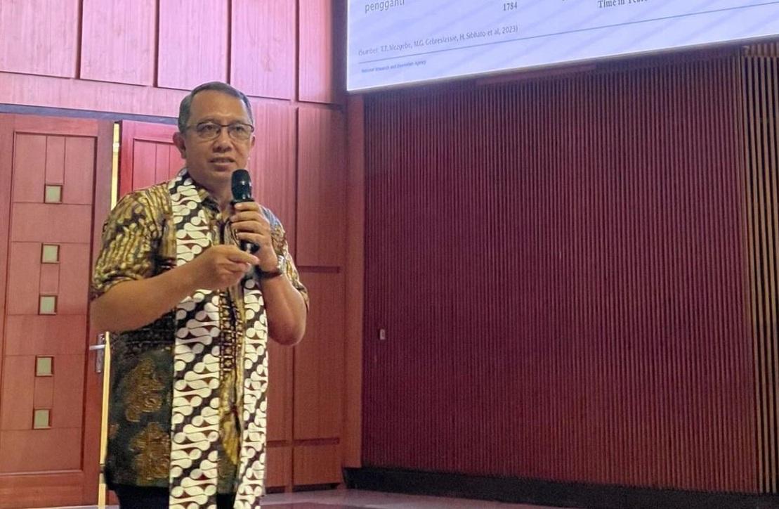 ketua-Masyarakat-Konservasi-dan-Efisiensi-Energi-Indonesia.jpg