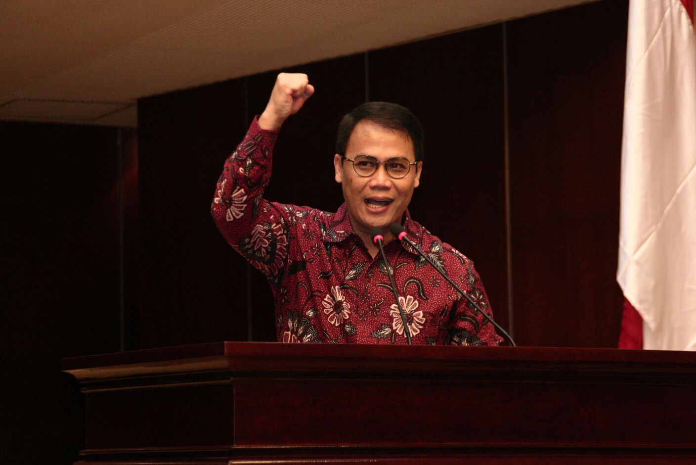 ketua-badan-sosialisasi-mpr-ri-ahmad-basarah_20160209_171805.jpg