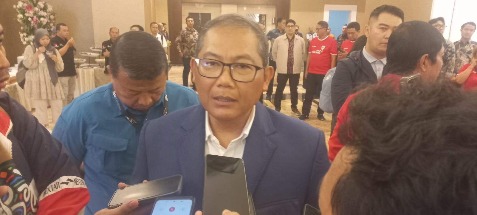 ketua-btn-sumardji-saat-diwawancarai-seusai-acara-malam.jpg