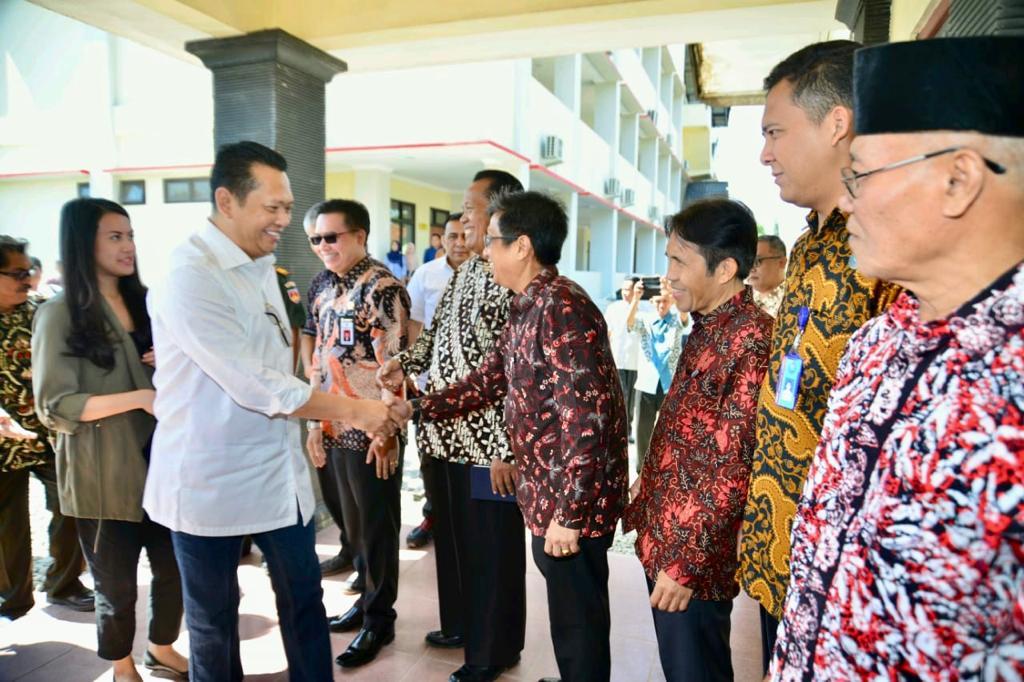 ketua-dpr-ri.jpg