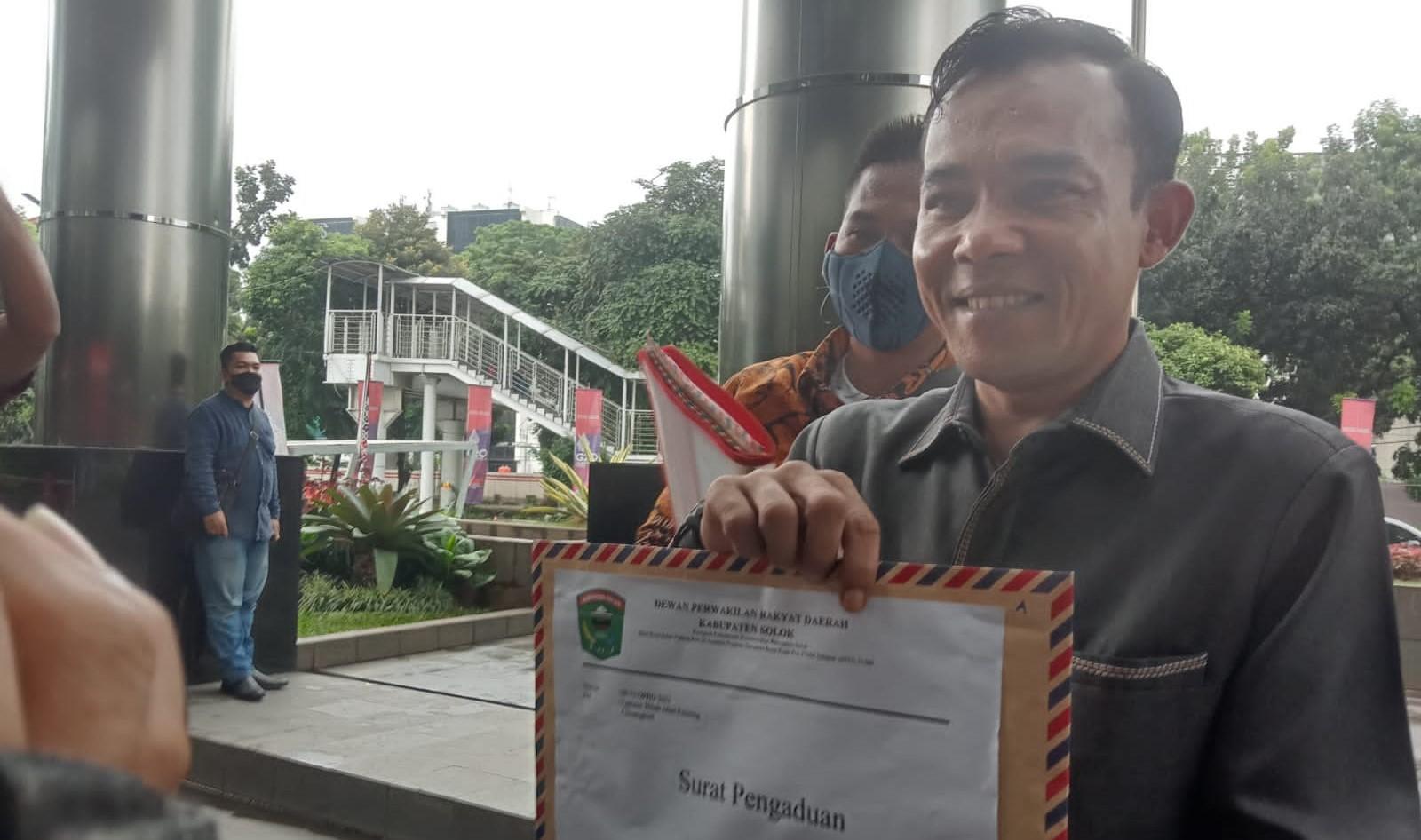 ketua-dprd-kabupaten-solok-dodi-hendra.jpg