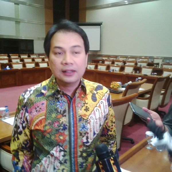 ketua-komisi-iii-dpr-aziz-syamsuddin-nih2_20150408_155015.jpg