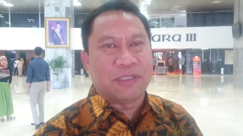 ketua-komisi-v-dpr-ri-ucapkan-selamat-ultah-tribun-ke-tujuh_20170321_195008.jpg