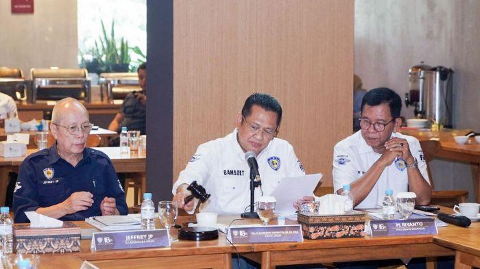 ketua-mpr-ri-bamsoet-hadiri-rapat-pleno-imi.jpg