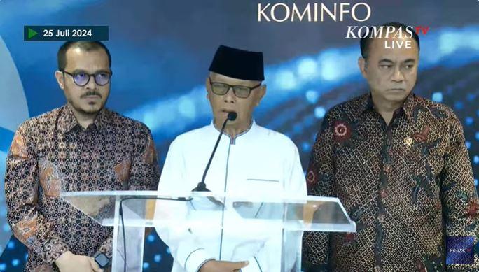 ketua-mui-saat-konferensi-pers-soal-judi-online.jpg