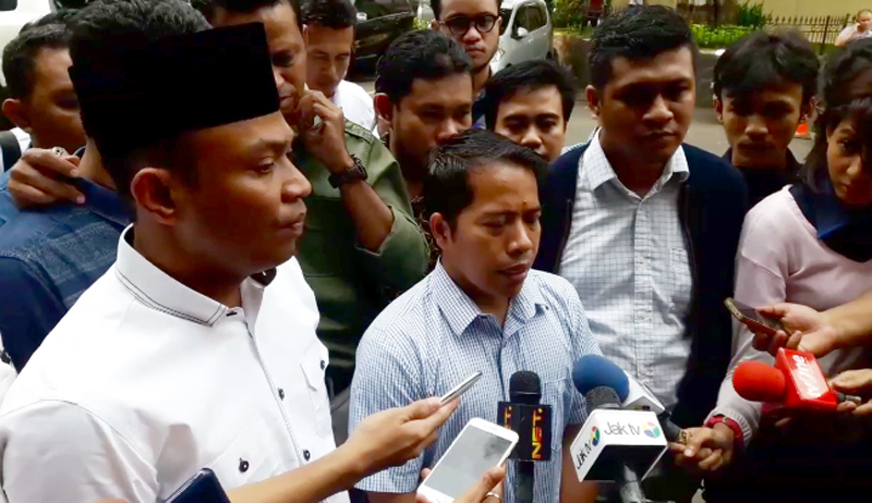 ketua-pb-hmi-mulyadi-p-tamsir-ingin-kapolda-metro-jaya-dicopot_20161110_160405.jpg
