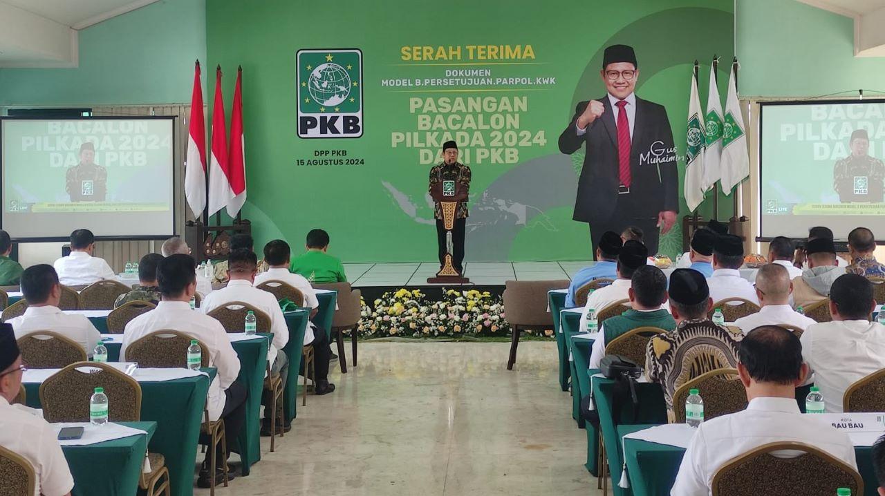 ketua-umum-dpp-pkb-muhaimin-iskandar-alias-cak-imin-saat-memberikan-arahan.jpg