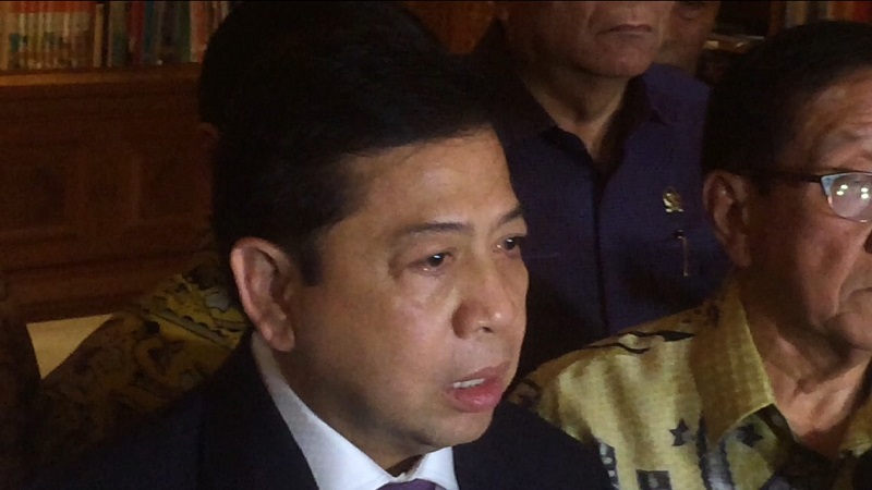 ketua-umum-partai-golkar-sekaligus-ketua-dpr-ri-setya-novanto-memb_20170724_180141.jpg