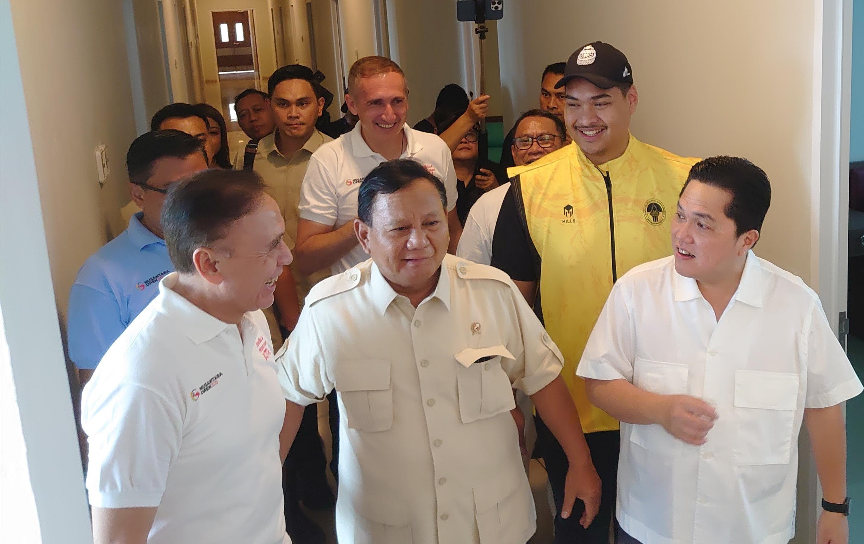 ketua-umum-pssi-erick-thohir-bersama-prabowo-subianto.jpg
