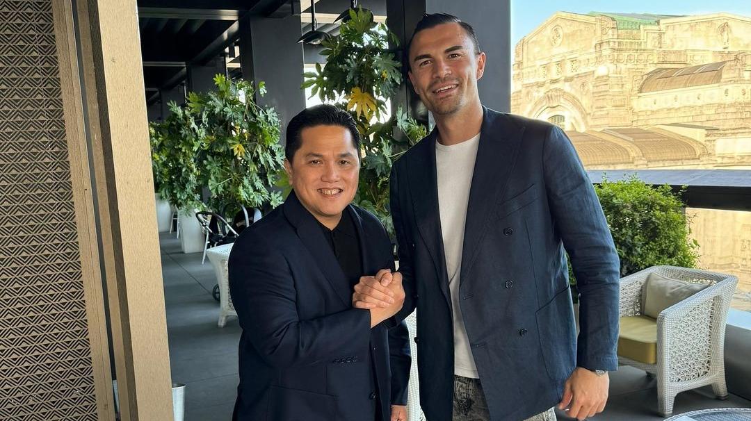 ketua-umum-pssi-erick-thohir-bertemu-dengan-kiper-keturunan-indonesia-emil-audero.jpg