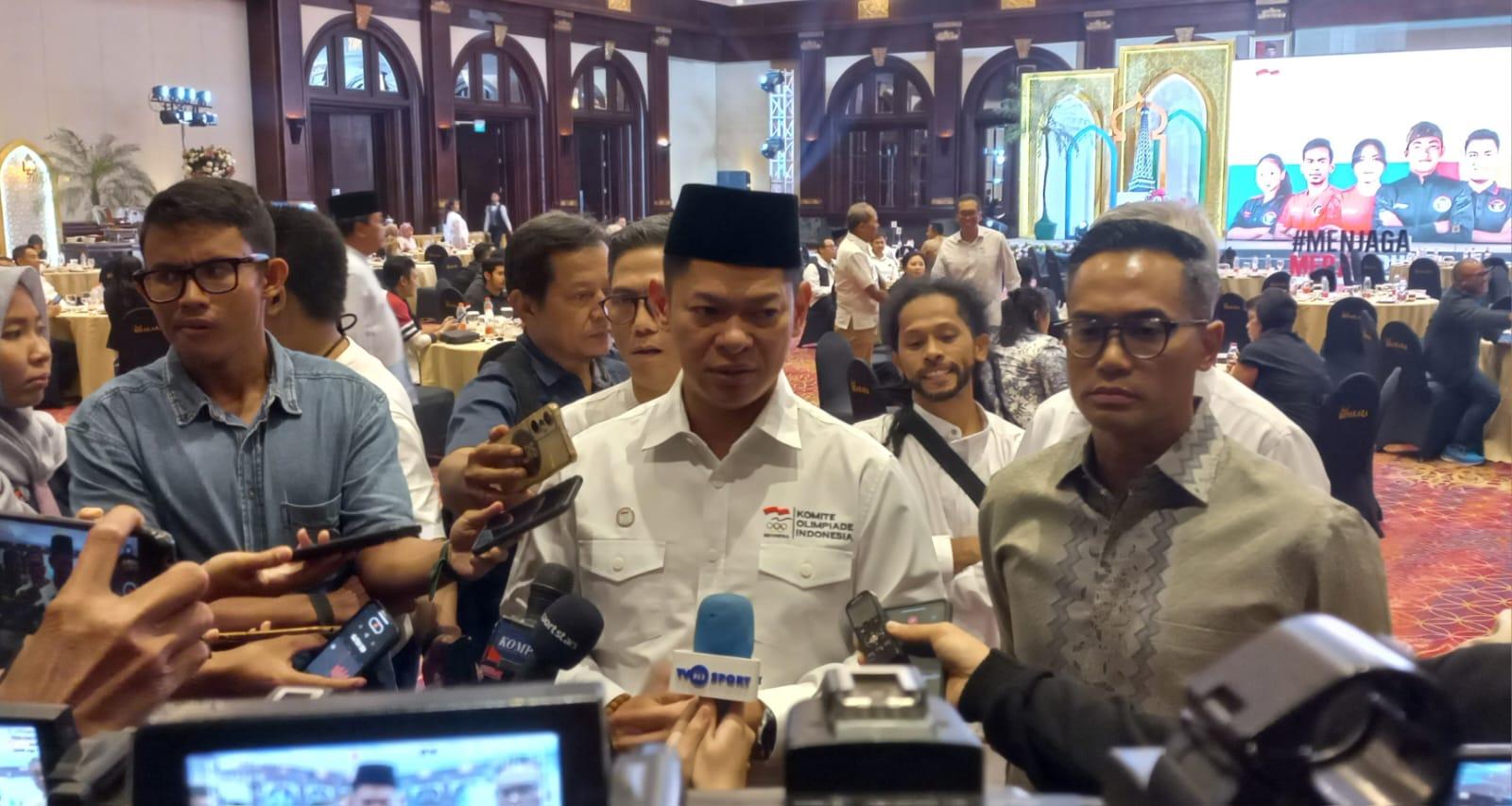 ketum-koi-raja-sapta-oktohari-bersama-cdm-olimpiade-paris-kontingen-indonesia.jpg