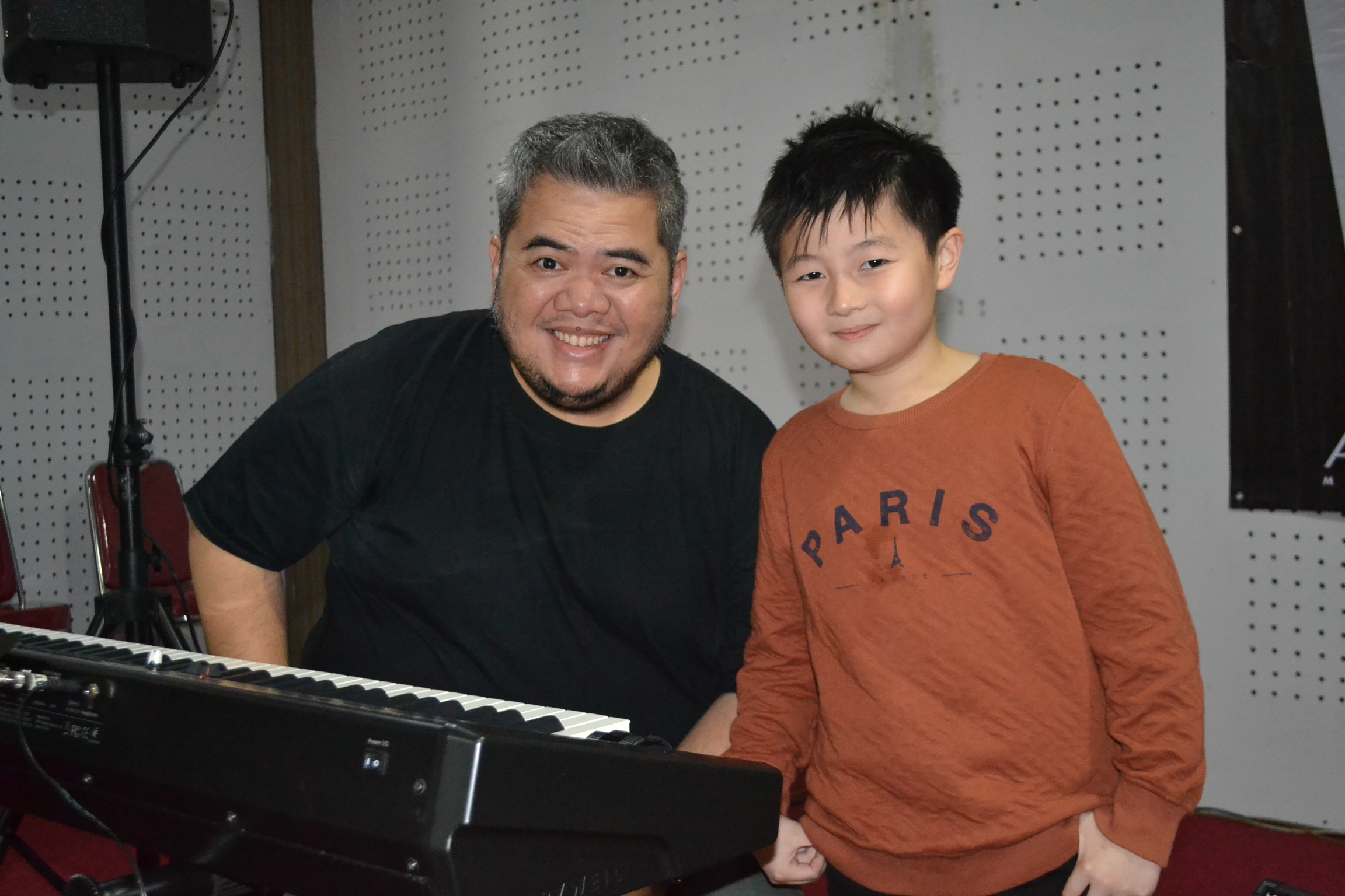 kevin-bareng-musisi-jazz-indra_20151115_094759.jpg