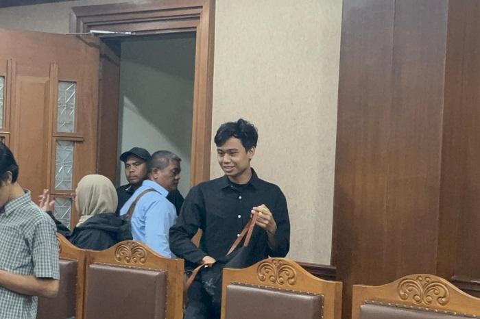 khariq-gak-ditahannnnnn.jpg