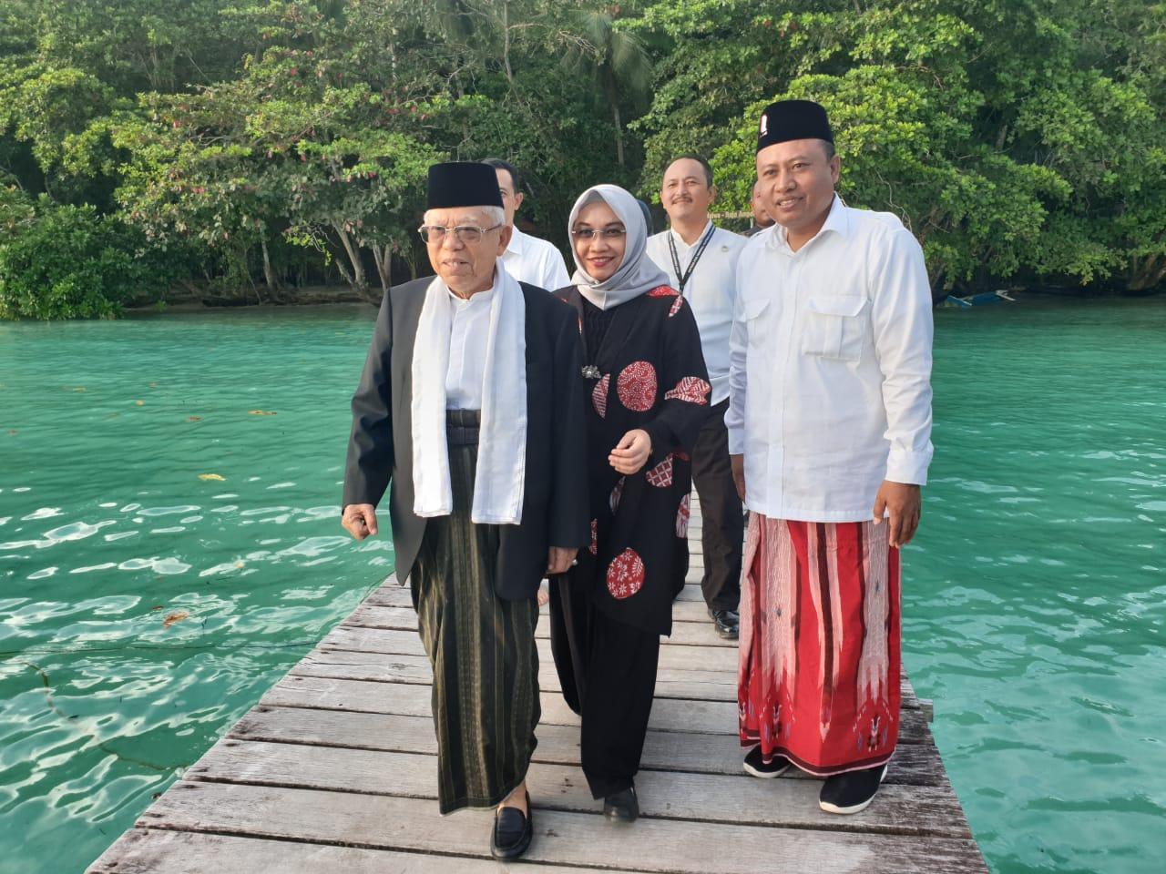 kiai-maruf-dan-istri.jpg