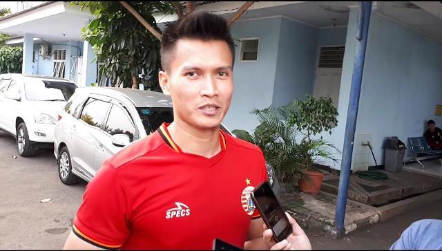 kiper-persija-shahar-ginanjar.jpg