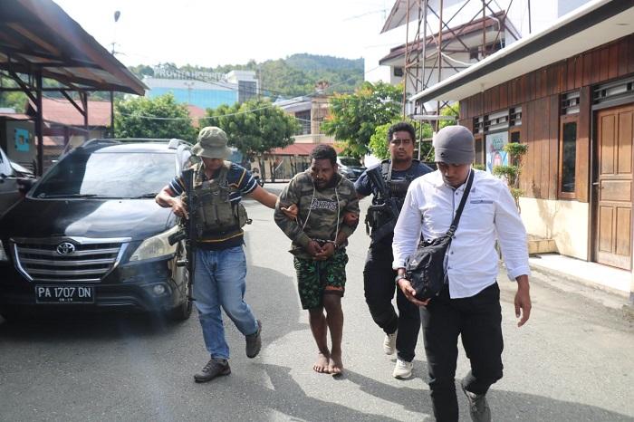 kkb-papua-maam-taplo.jpg
