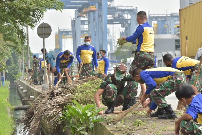 kolinlamil-menggelar-karya-bhakti-tni-untuk-membantu-pemerintah-daerah-jakarta-utara.jpg