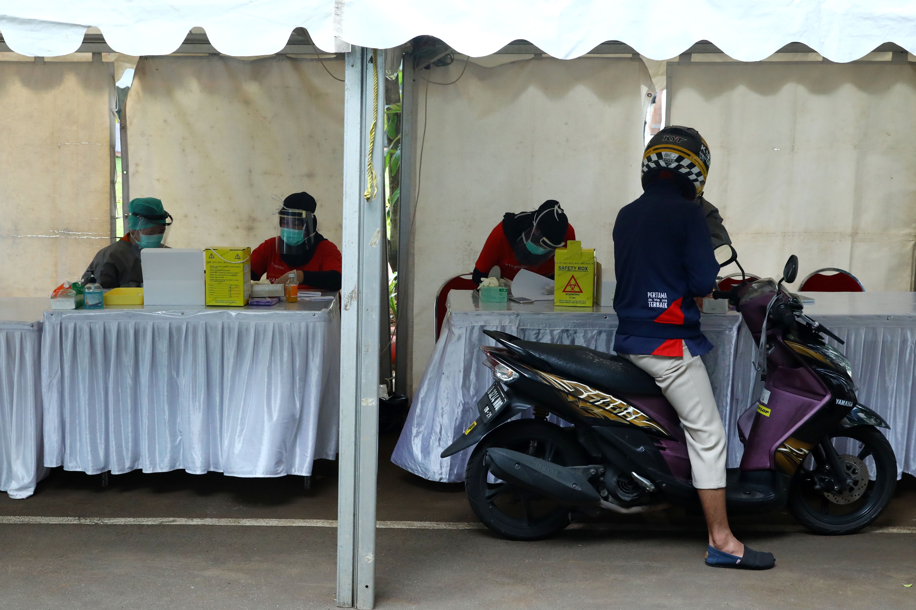 kominfo-gelar-rapid-test-covid-19-untuk-jurnalis_20200408_174612.jpg