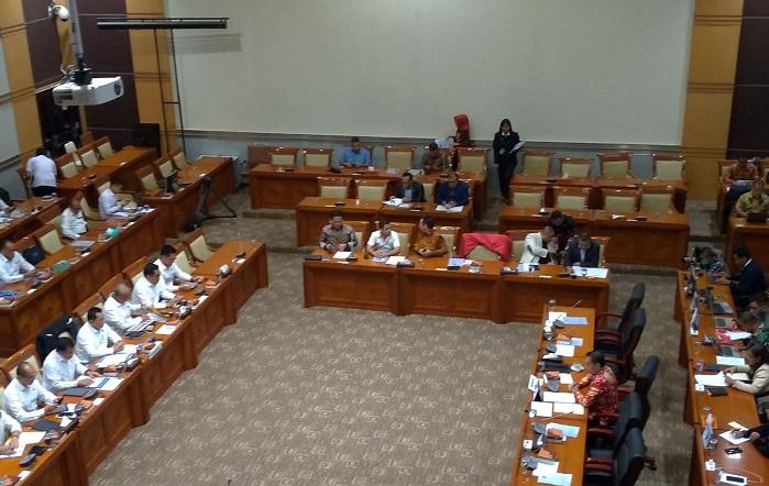 komisi-iii-dpr-ri-menggelar-rapat-bersama-kabareskrim-polri-komjen-pol-listyo-sigit-prabowo.jpg