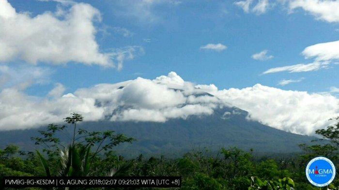 kondisi-gunung-agung-7-februari-2018_20180207_144444.jpg