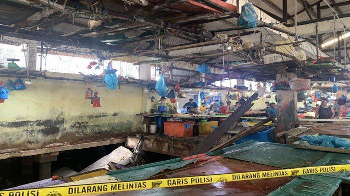 kondisi-pasar-kud-tanjungpinang-yang-lantainya-amblas.jpg