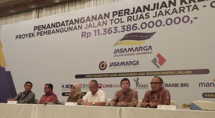 konferensi-pers-mengenai-tol-layang-jakarta-cikampek_20180801_083819.jpg