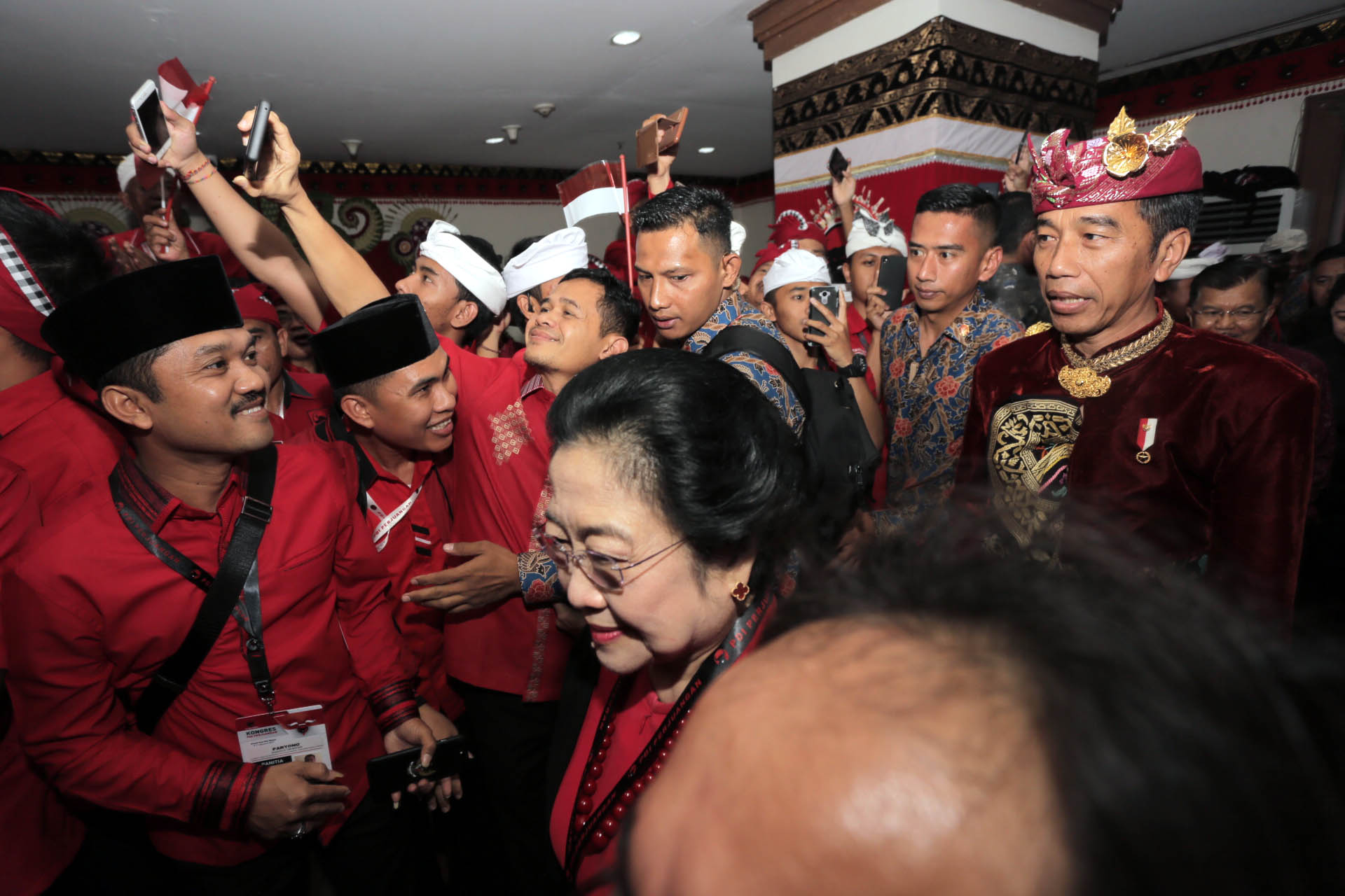 kongres-ke-v-pdi-perjuangan-resmi-dibuka-di-bali_20190808_201612.jpg