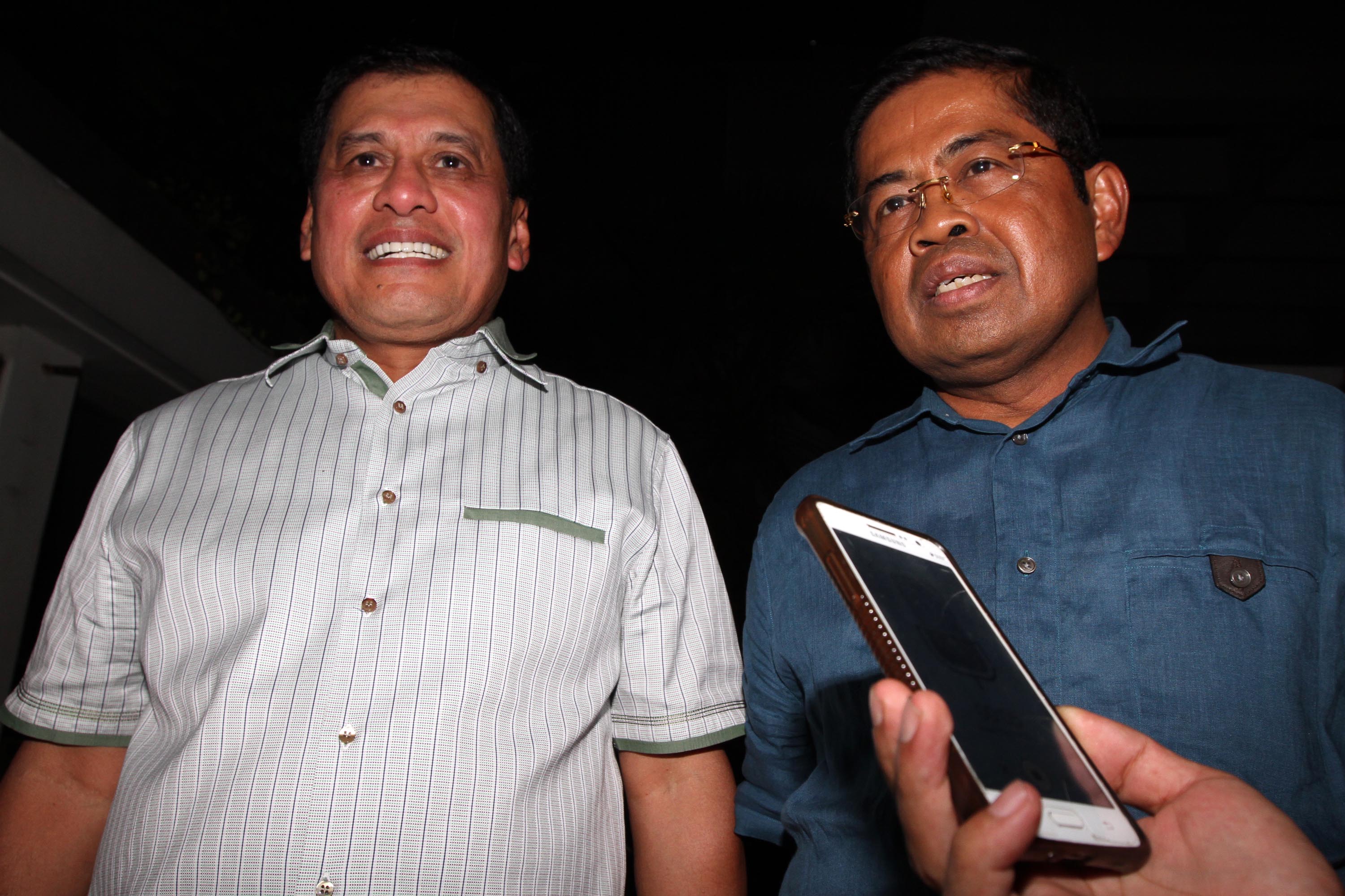 konpers-golkar-terkait-setya-novanto_20170717_220834.jpg